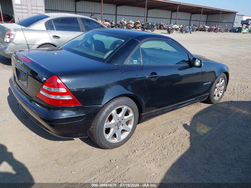 2004 Mercedes-Benz Slk 230 Kompressor VIN: WDBKK49FX4F306576 Lot: 39861670