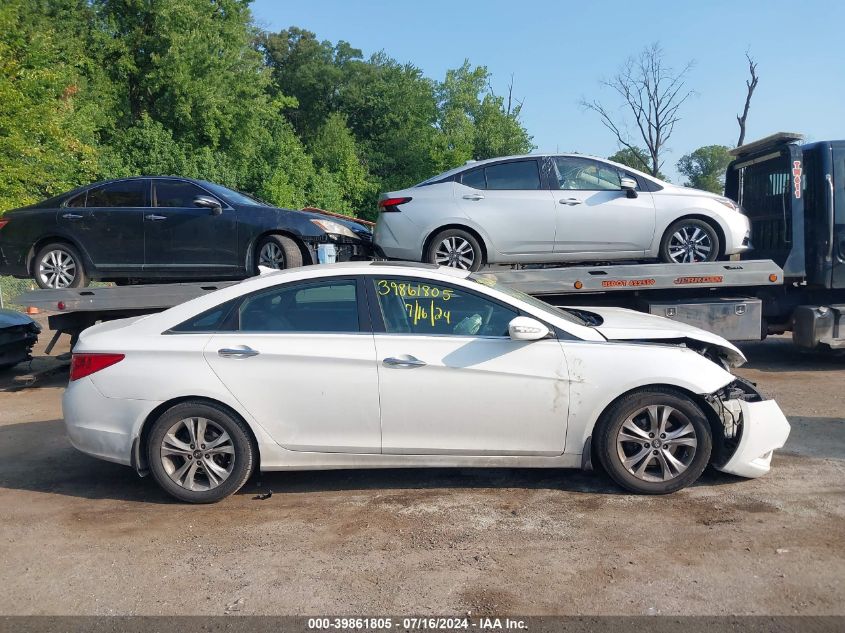 5NPEC4ACXBH235895 2011 Hyundai Sonata Limited