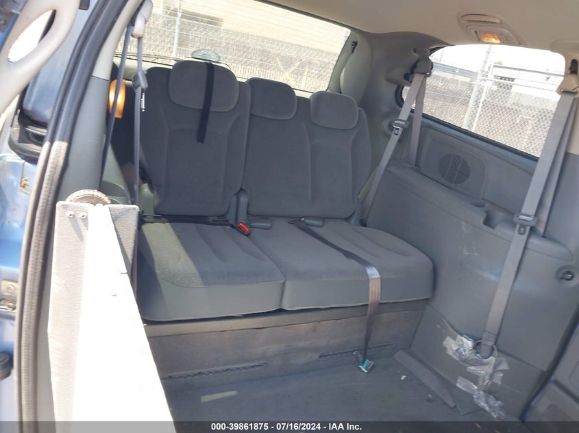 2007 Chrysler Town & Country Touring VIN: 2A4GP54LX7R124220 Lot: 39861875