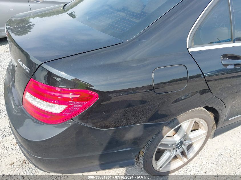 2012 Mercedes-Benz C 300 Luxury 4Matic/Sport 4Matic VIN: WDDGF8BB1CA643374 Lot: 39861951