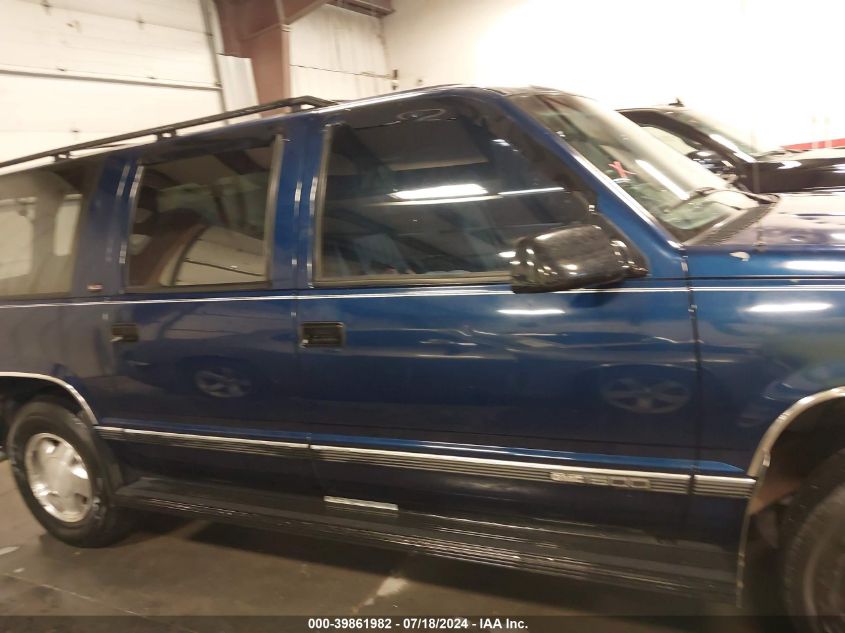 1994 GMC Suburban K1500 VIN: 1GKFK16K0RJ704701 Lot: 39861982