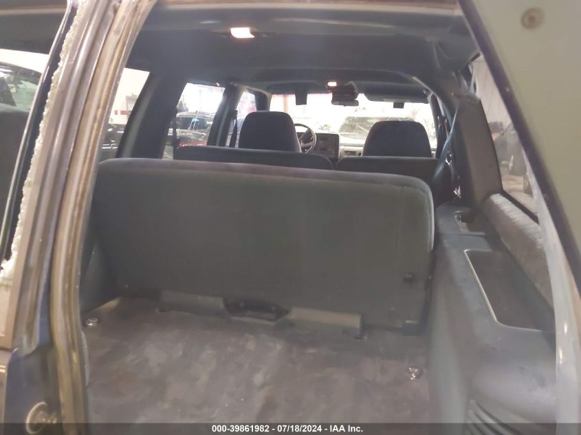 1994 GMC Suburban K1500 VIN: 1GKFK16K0RJ704701 Lot: 39861982