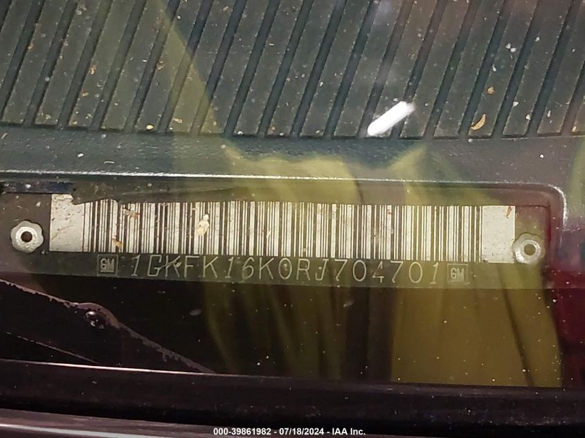 1994 GMC Suburban K1500 VIN: 1GKFK16K0RJ704701 Lot: 39861982