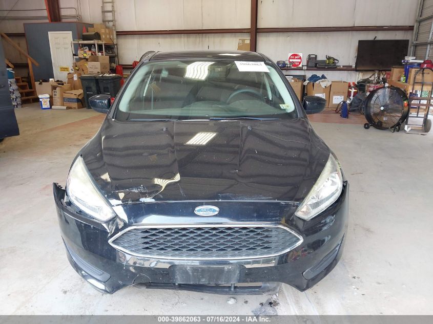 1FADP3K22JL319922 2018 Ford Focus Se