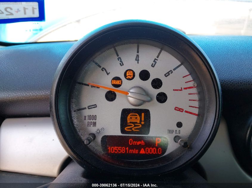 2011 Mini Cooper VIN: WMWSU3C51BT253011 Lot: 39862136