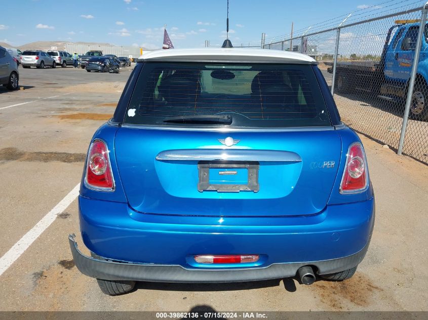 2011 Mini Cooper VIN: WMWSU3C51BT253011 Lot: 39862136