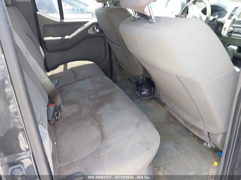 2015 NISSAN FRONTIER DESERT RUNNER/S/SL/SV - 1N6AD0ER1FN740472