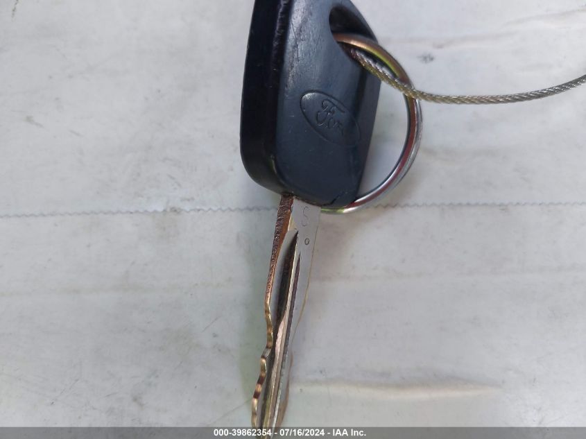 2000 Ford F-150 Lariat/Xl/Xlt VIN: 1FTRX07WXYKA67251 Lot: 39862354