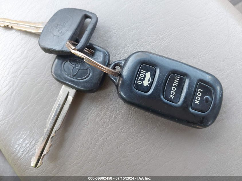 2005 Toyota Camry Le VIN: 4T1BE32K05U043694 Lot: 39862458