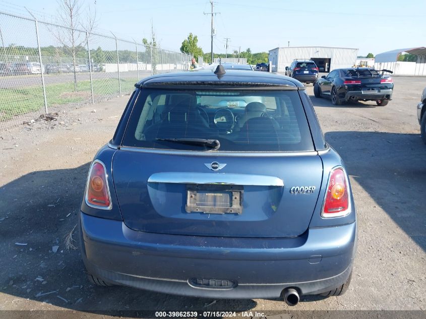 2010 Mini Cooper VIN: WMWMF3C51ATZ66427 Lot: 39862539