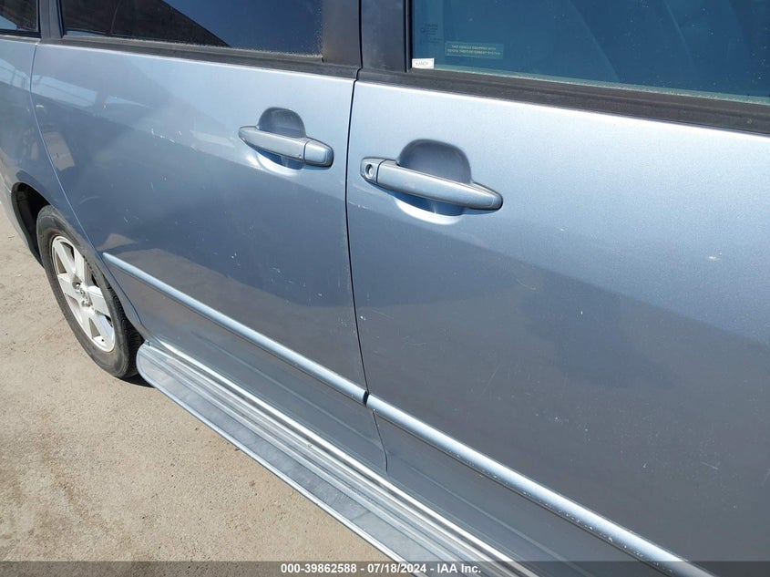 2004 Toyota Sienna Xle/Xle Limited VIN: 5TDZA22CX4S106837 Lot: 39862588