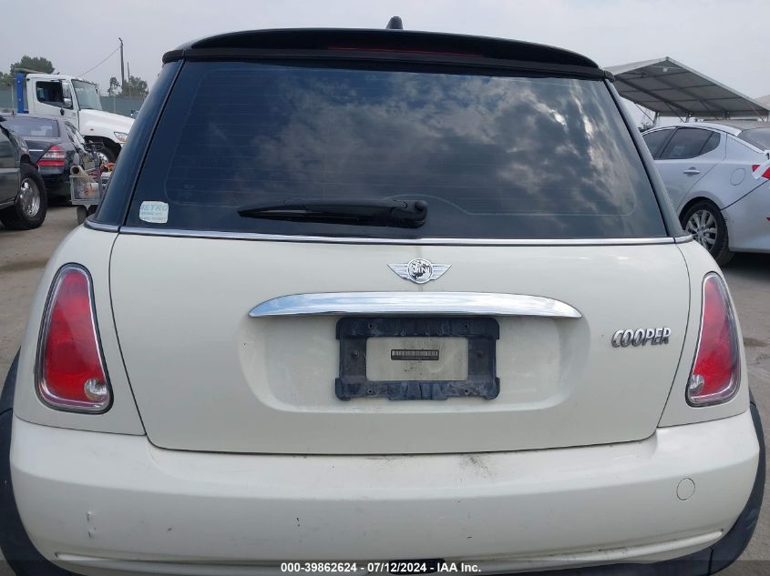 2006 Mini Cooper VIN: WMWRC33576TK18304 Lot: 39862624