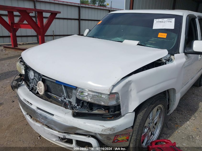 2001 Chevrolet Tahoe C1500 VIN: 1GNEC13T81R208981 Lot: 39862756