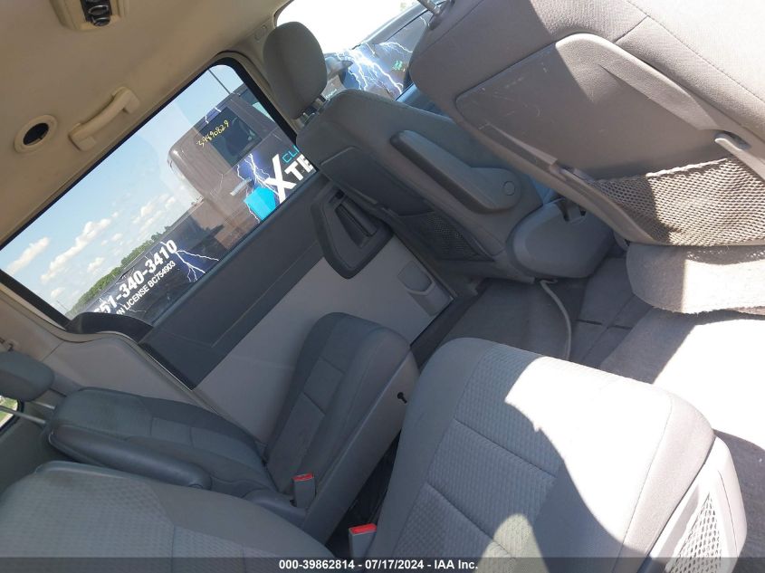 2010 Chrysler Town & Country Lx VIN: 2A4RR4DE7AR241128 Lot: 39862814