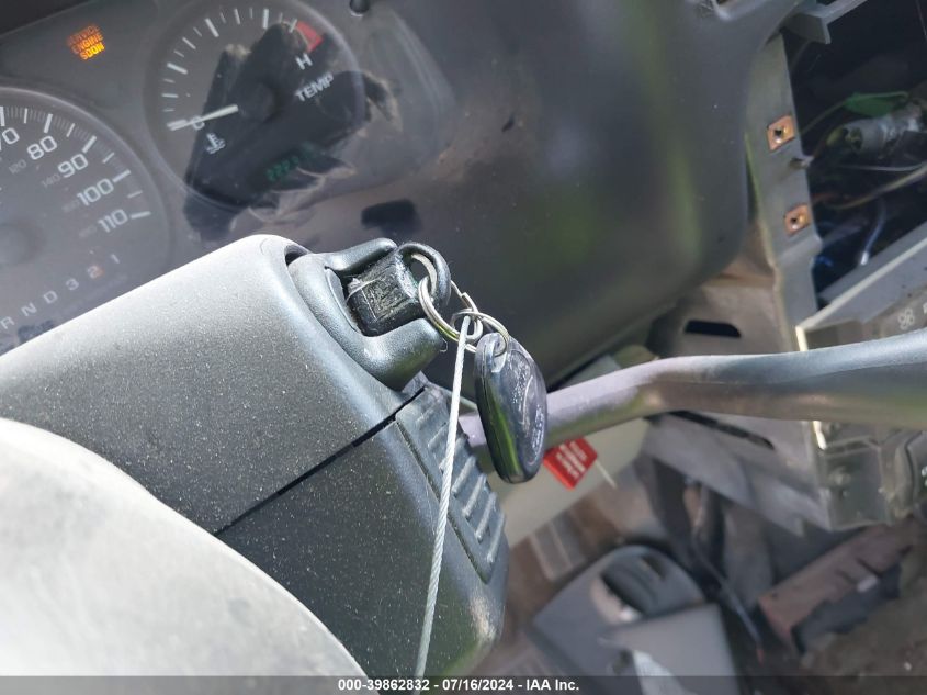 2003 Chevrolet Venture Ls VIN: 1GNDX03E43D232884 Lot: 39862832