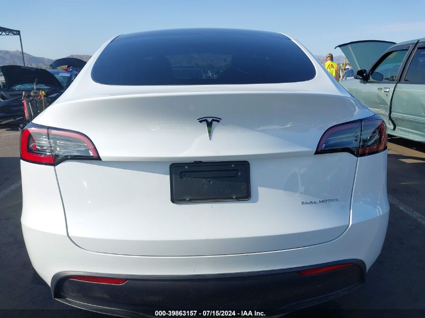 2023 Tesla Model Y Awd/Long Range Dual Motor All-Wheel Drive VIN: 7SAYGDEE8PF872208 Lot: 39863157