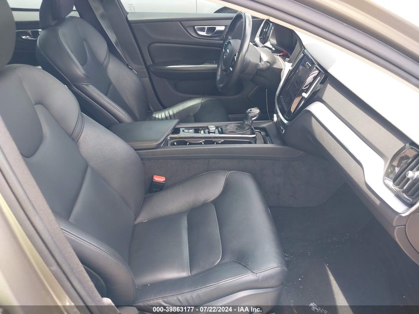 VIN 7JRA22TK7KG011502 2019 VOLVO S60 T6 MOMENTUM
