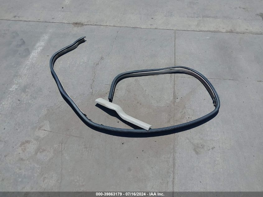 2000 Chrysler 300M VIN: 2C3HE66GXYH424454 Lot: 39863179