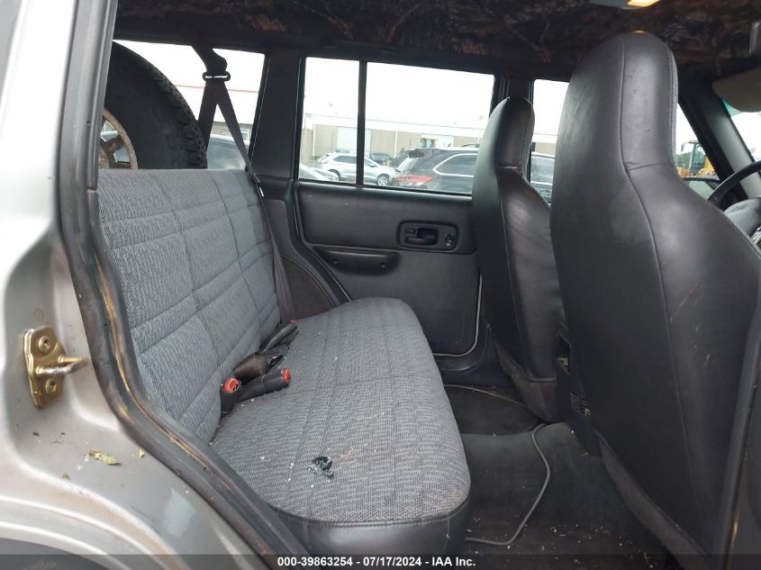 2001 Jeep Cherokee Sport VIN: 1J4FF48S01L592838 Lot: 39863254