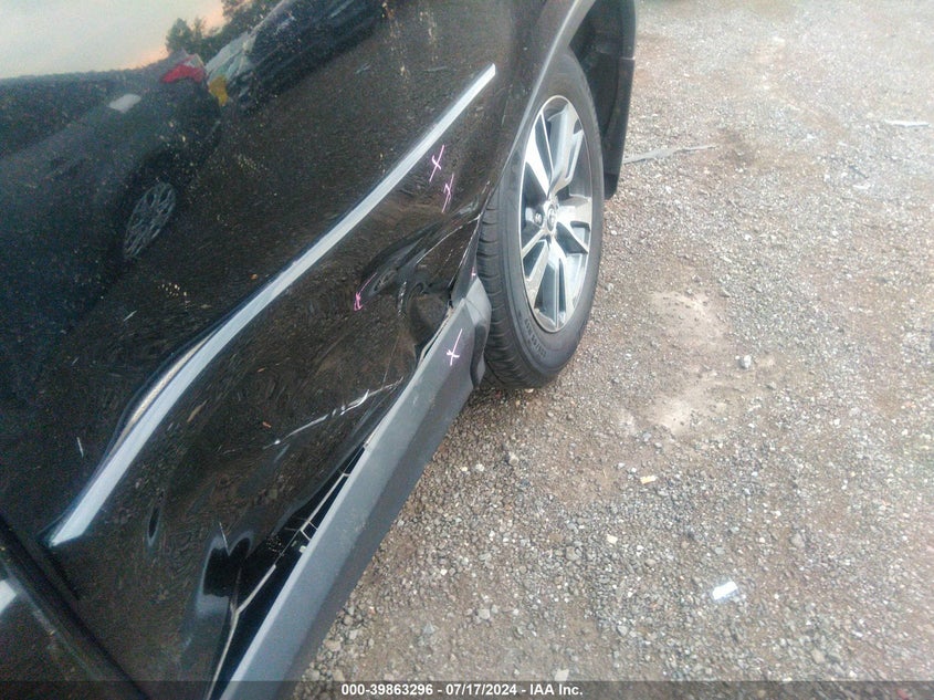 2018 TOYOTA RAV4 XLE - 2T3RFREV1JW825380