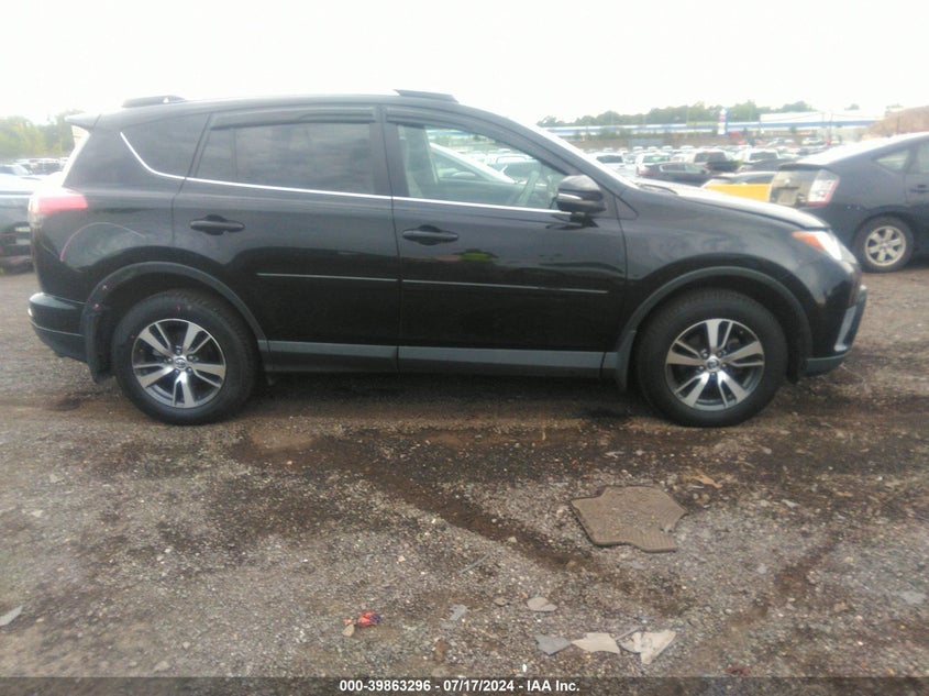 2018 TOYOTA RAV4 XLE - 2T3RFREV1JW825380