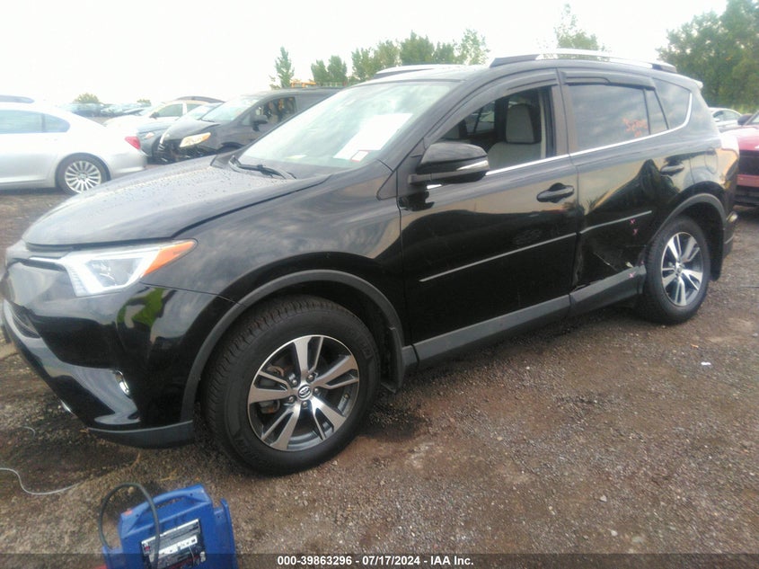 2018 TOYOTA RAV4 XLE - 2T3RFREV1JW825380