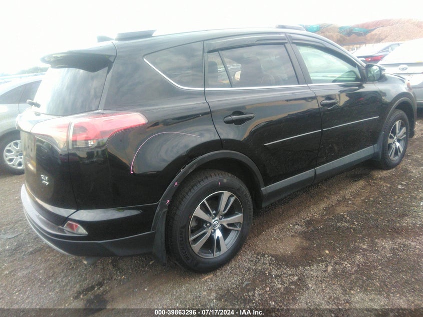 2018 TOYOTA RAV4 XLE - 2T3RFREV1JW825380