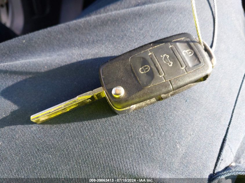 2008 Volkswagen Jetta S VIN: 3VWJM71KX8M107810 Lot: 39863413