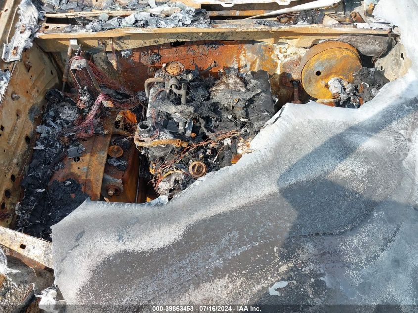 2010 Ford Explorer Xlt VIN: 1FMEU7DE8AUA36243 Lot: 39863453