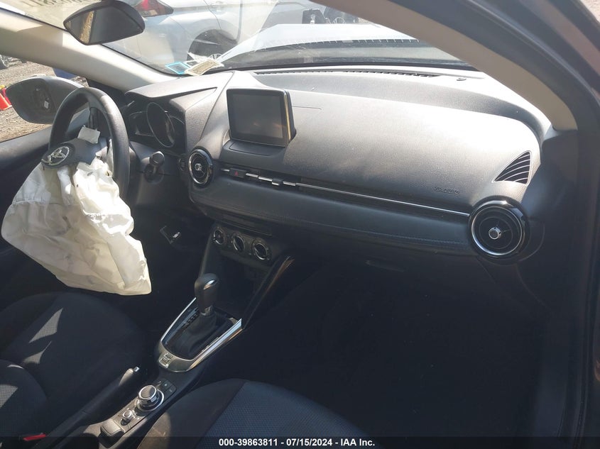 VIN 3MYDLBYV3HY185619 2017 TOYOTA YARIS IA