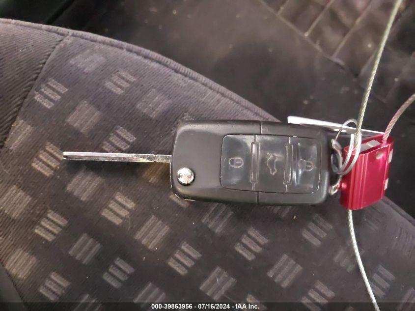 2004 Volkswagen Passat Gl VIN: WVWMD63B64E032885 Lot: 39863956