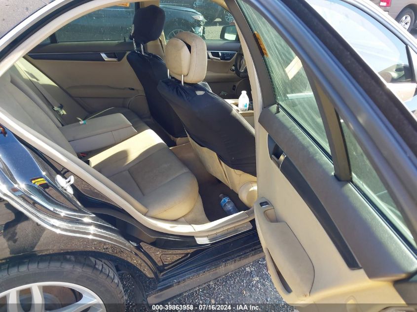 2012 Mercedes-Benz C 250 Luxury/Sport VIN: WDDGF4HB7CA619869 Lot: 39863958