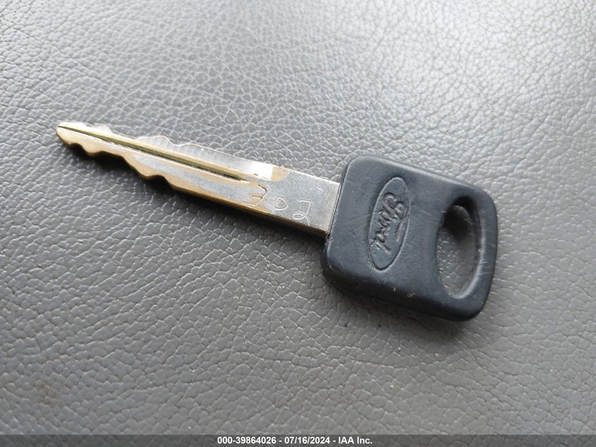 2006 Ford F-250 Xl/Xlt VIN: 1FDNF20586EA69165 Lot: 39864026