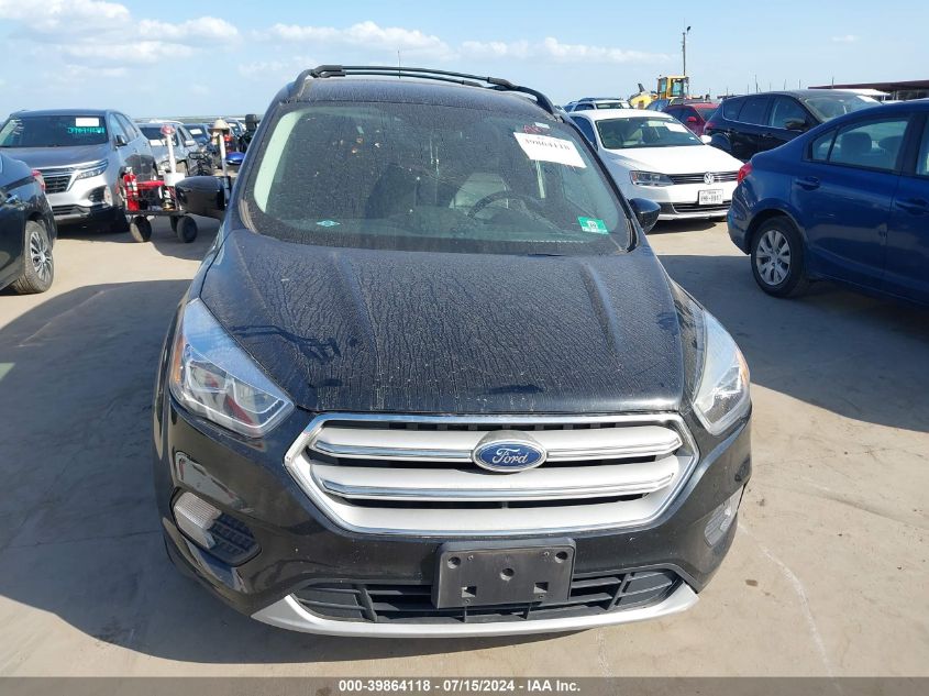 1FMCU9HD2JUD33125 2018 Ford Escape Sel