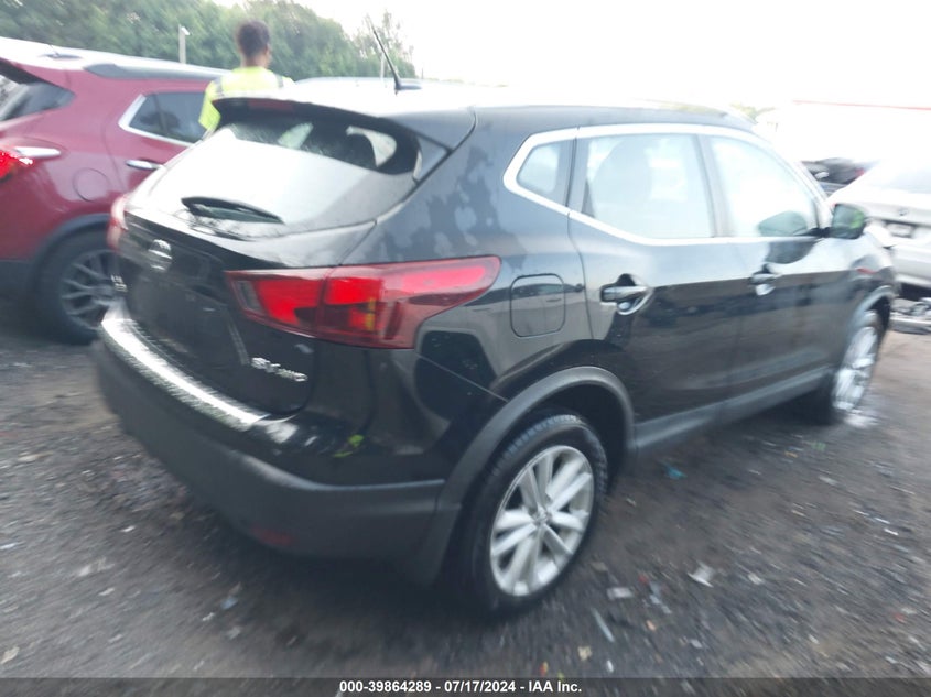 2017 NISSAN ROGUE SPORT SV - JN1BJ1CR4HW117176