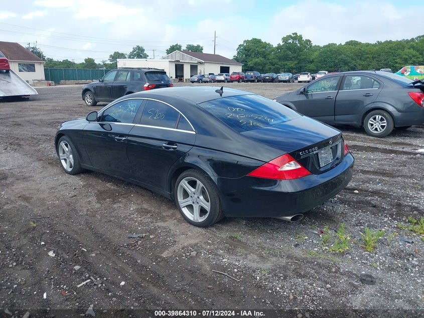 2007 Mercedes-Benz Cls 550 VIN: WDDDJ72XX7A090897 Lot: 39864310