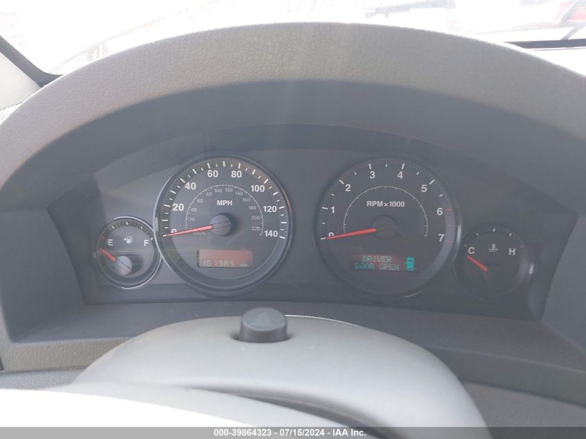 2005 Jeep Grand Cherokee Laredo VIN: 1J4GR48K35C643282 Lot: 39864323