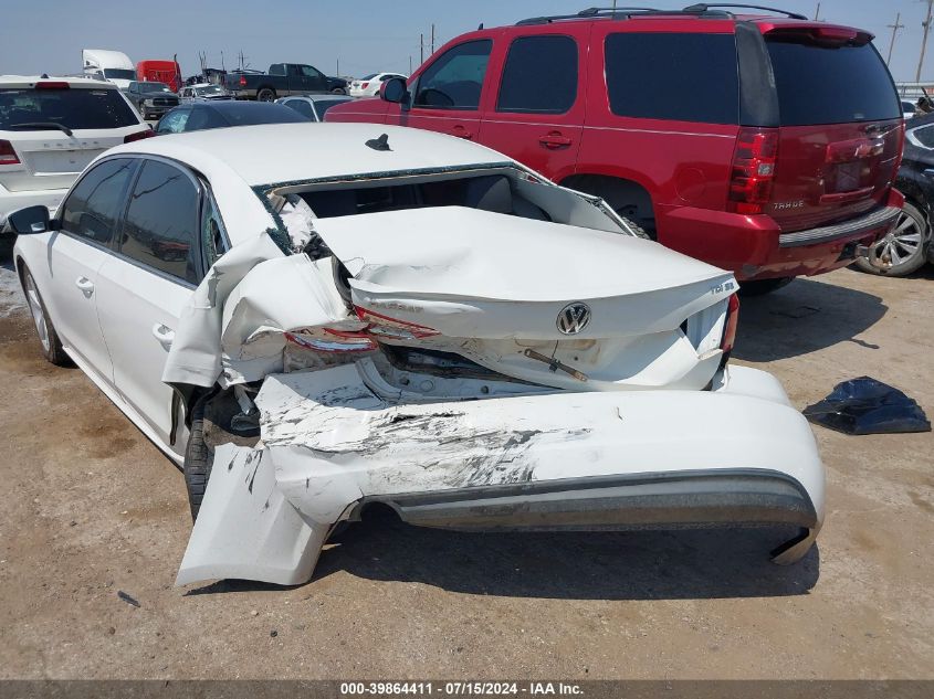 2013 Volkswagen Passat 2.0L Tdi Se VIN: 1VWBN7A31DC143083 Lot: 39864411