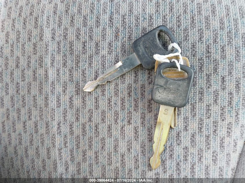 1997 Ford F-150 Lariat/Standard/Xl/Xlt VIN: 1FTDX1762VKA93869 Lot: 39864424