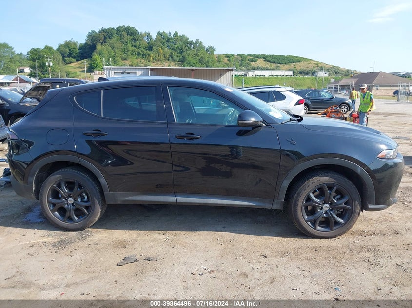 VIN ZACNDFAN8R3A13570 2024 DODGE HORNET GT AWD