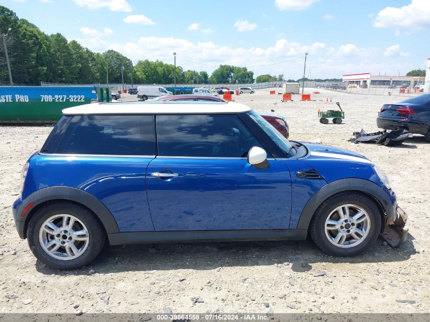 2013 Mini Hardtop Cooper VIN: WMWSU3C56DT677495 Lot: 39864558