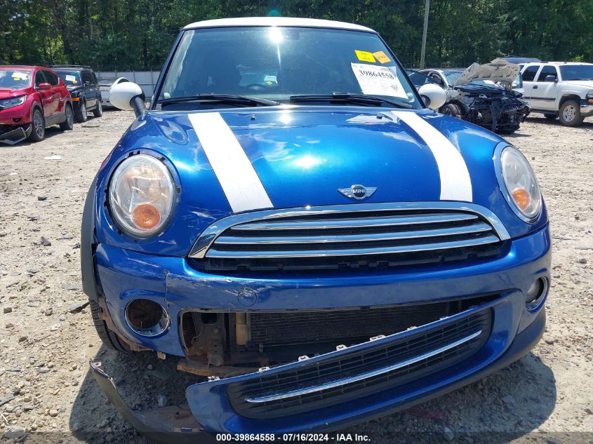 2013 Mini Hardtop Cooper VIN: WMWSU3C56DT677495 Lot: 39864558