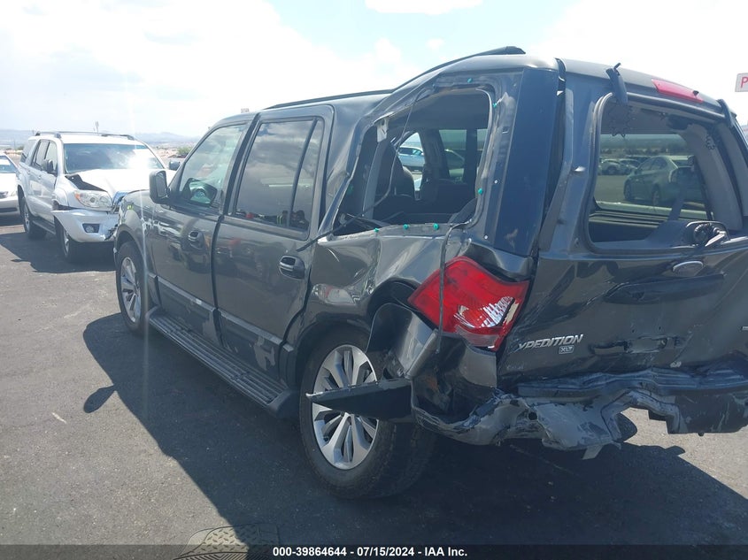 2003 Ford Expedition Xlt VIN: 1FMEU15L13LA43263 Lot: 39864644