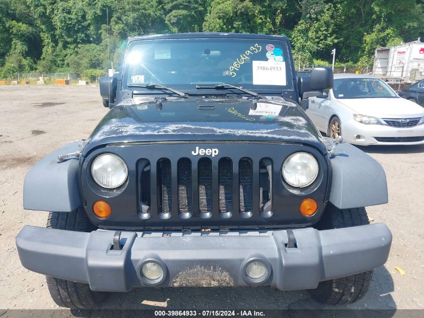 2007 Jeep Wrangler X VIN: 1J4FA241X7L190043 Lot: 39864933