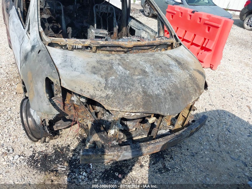 2011 Toyota Sienna VIN: 5TDKA3DC5BS004752 Lot: 39865001