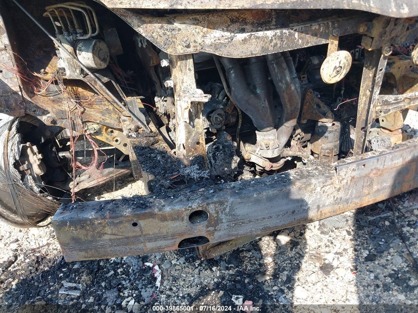 2011 Toyota Sienna VIN: 5TDKA3DC5BS004752 Lot: 39865001