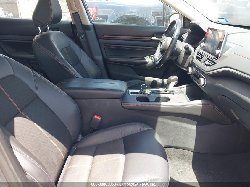 VIN 1N4BL4CV7NN360400 2022 NISSAN ALTIMA SR FWD