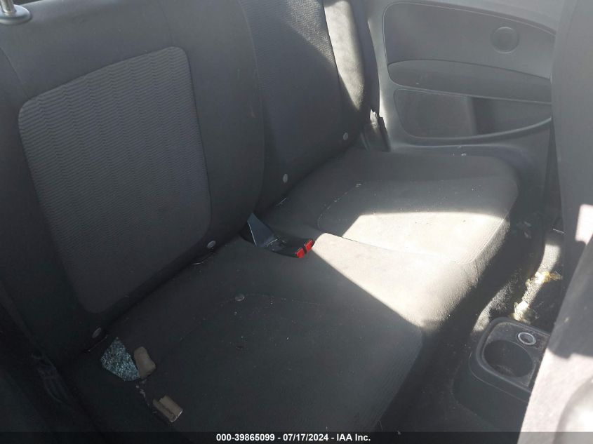 2014 Volkswagen Beetle 1.8T Entry VIN: 3VWF17AT4EM633823 Lot: 39865099