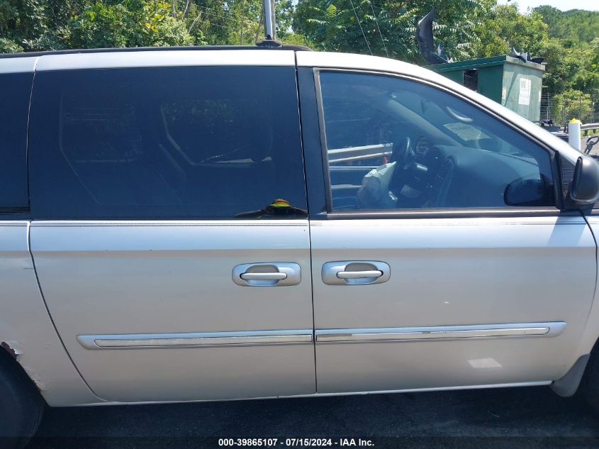 2005 Chrysler Town & Country Touring VIN: 2C4GP54L95R247168 Lot: 39865107