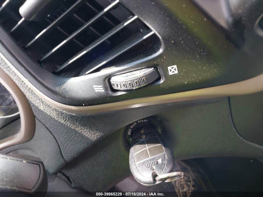 2017 Jeep Cherokee Latitude 4X4 VIN: 1C4PJMCB7HW565838 Lot: 39865229